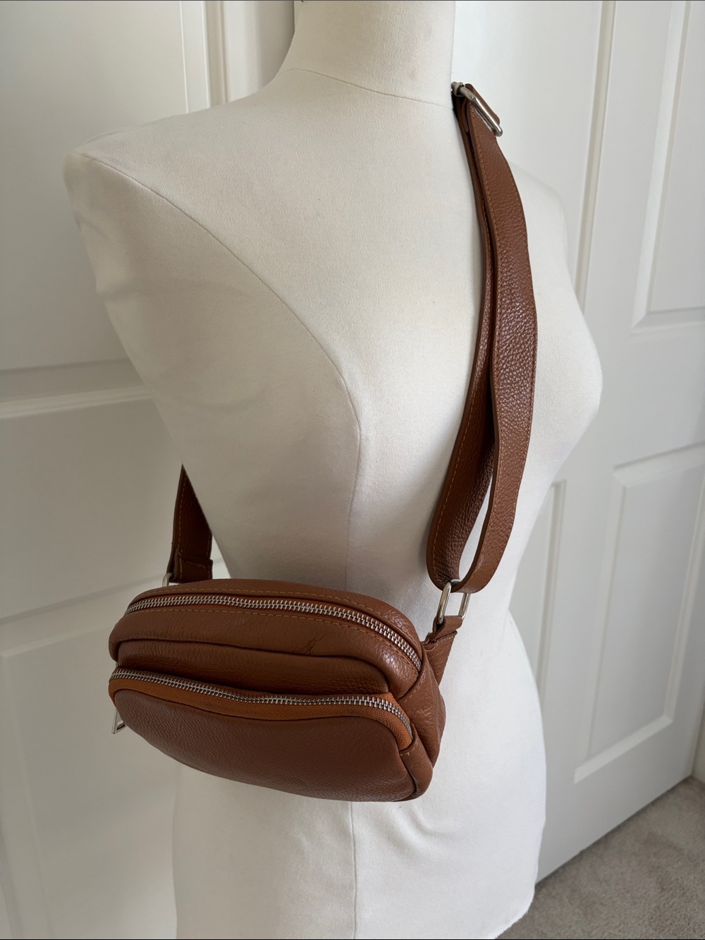 Stella Bianca Brown Leather Crossbody Bag